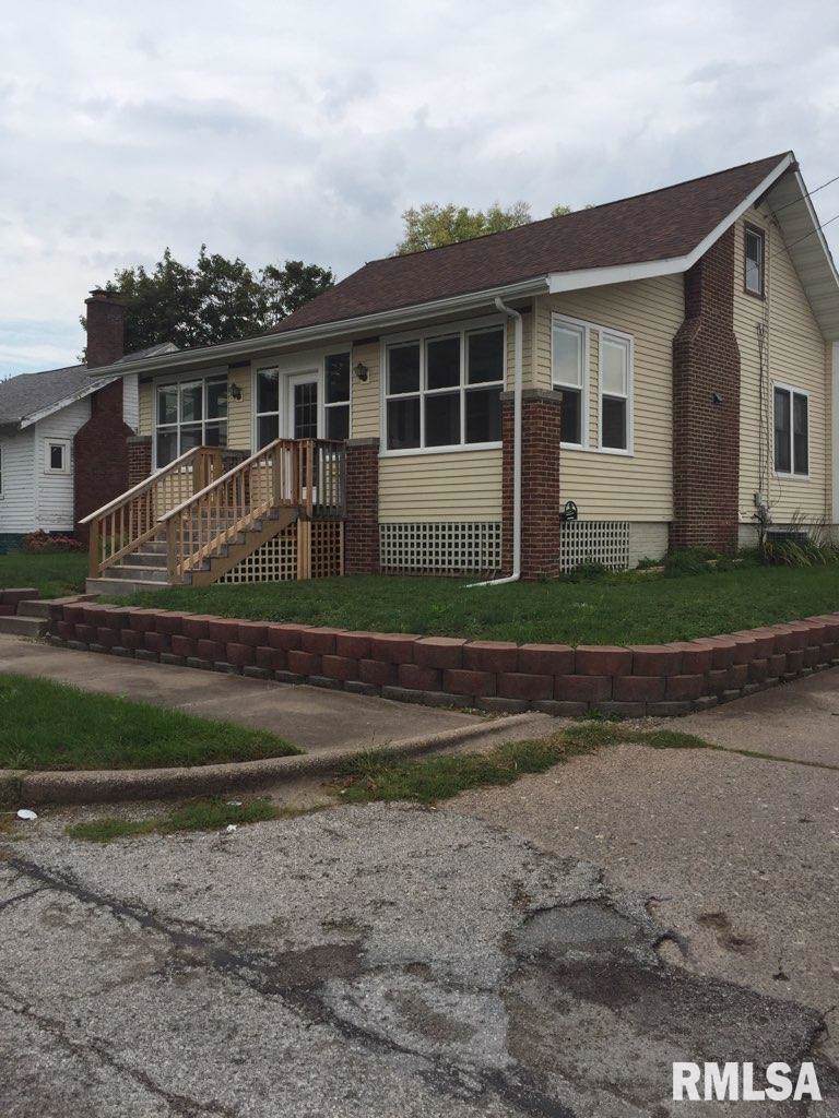 2317 32ND Street - Photo 1