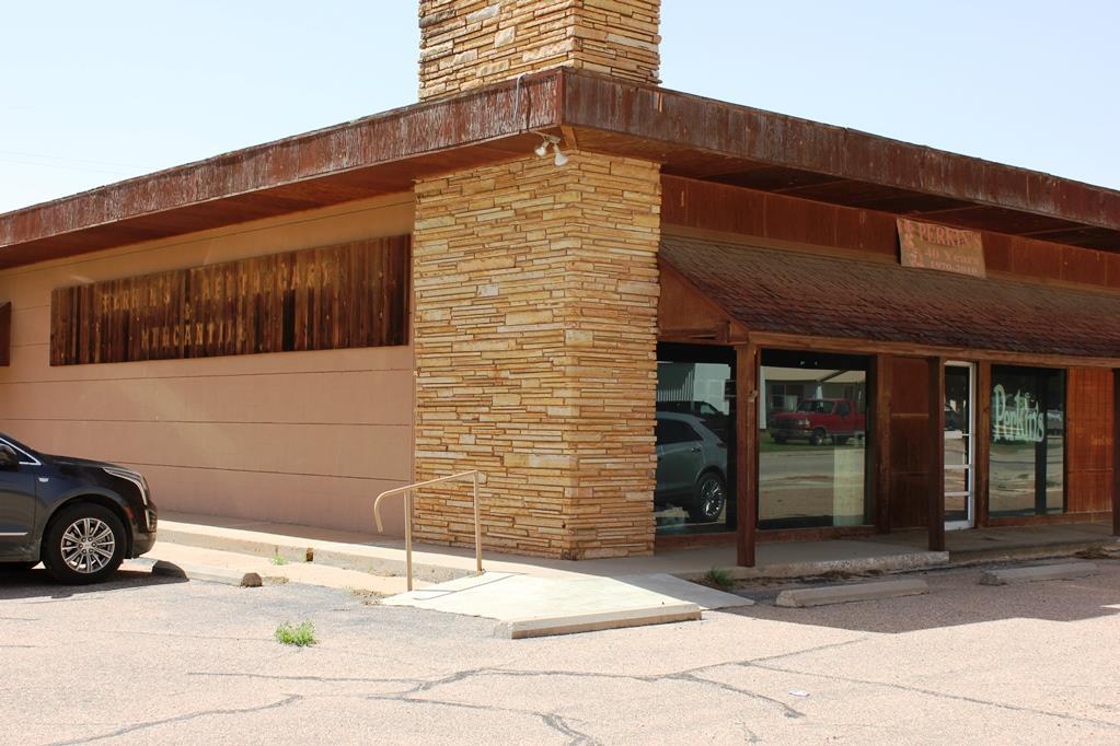 501 Walnut St - Photo 1