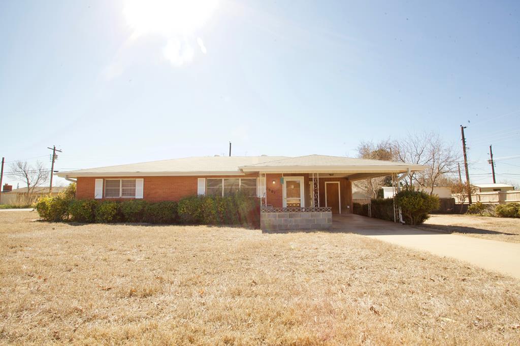1901 Choctaw Dr - Photo 1