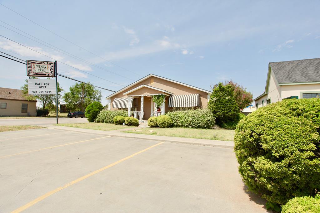 2112 Scurry St - Photo 1