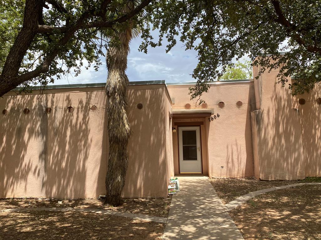 2606 Whitney Dr - Photo 1