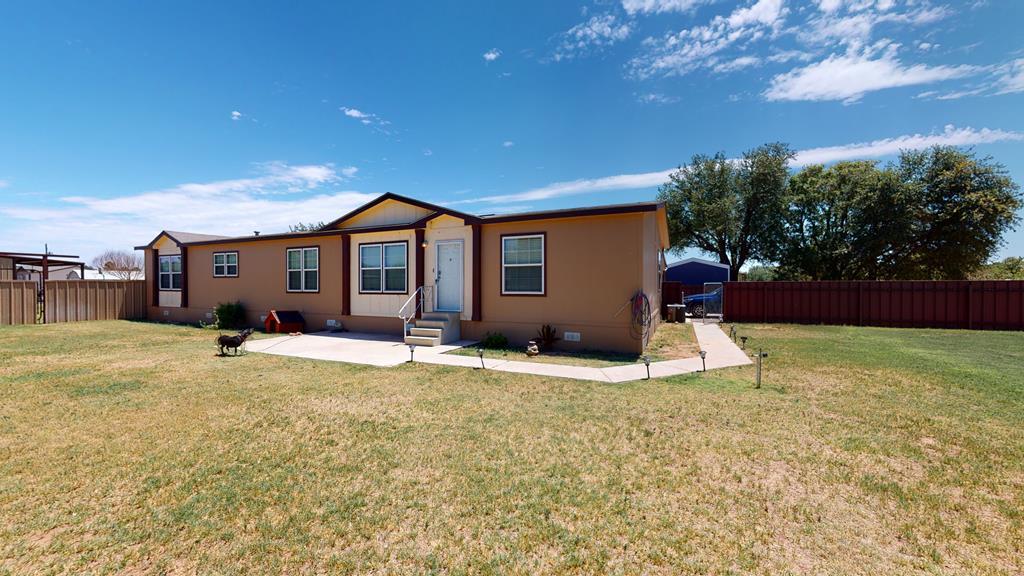 3219 County Rd 1223 1/2 - Photo 1