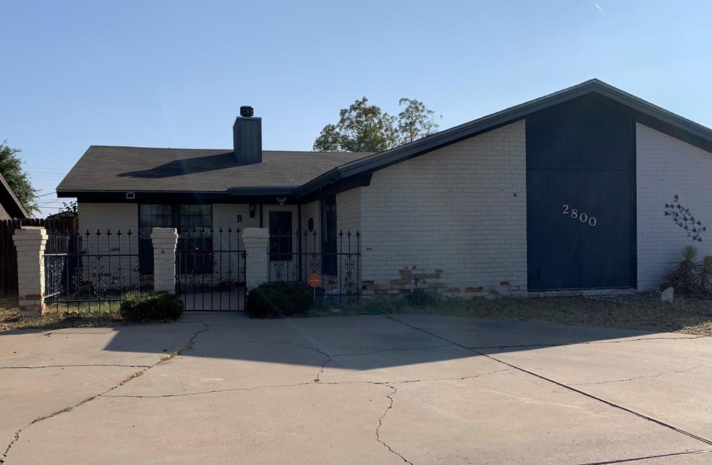 2800 Pecos St - Photo 1