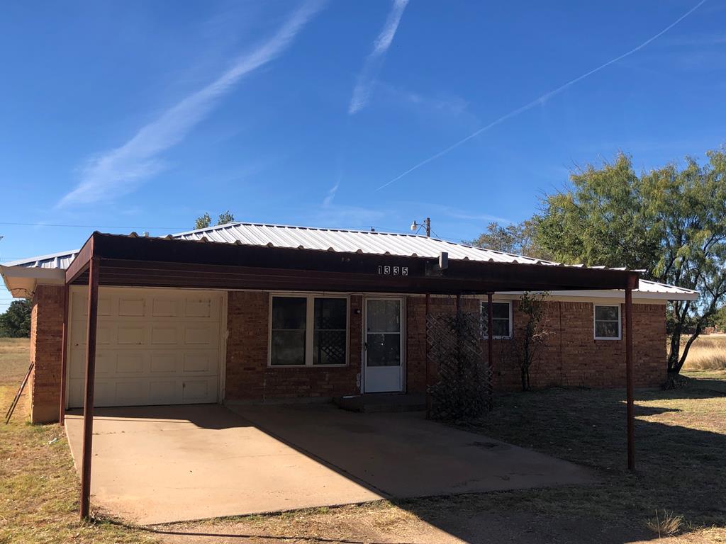 1335 Cypress - Photo 1