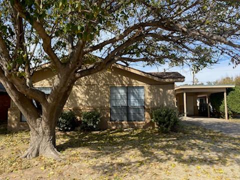 4412 St Andrews Dr - Photo 1