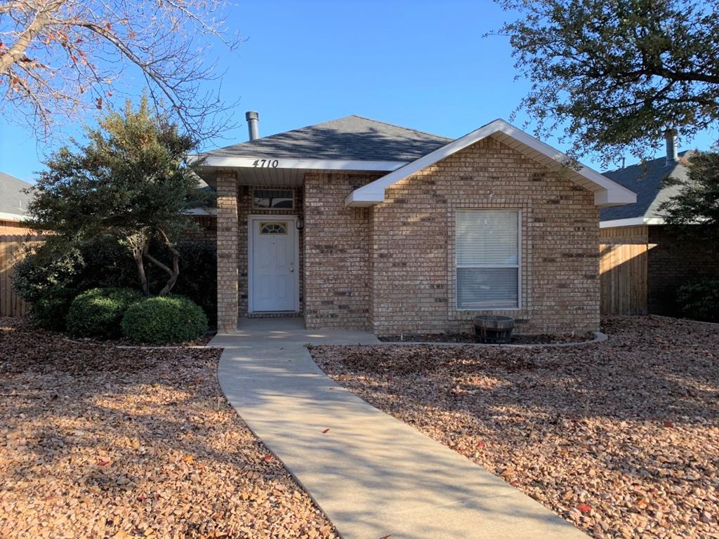 4710 Gateway - Photo 1
