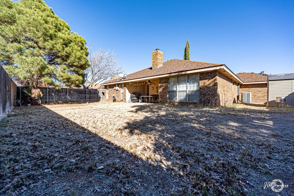 3305 Edgemont Dr - Photo 1