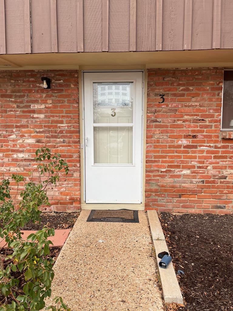3000 Illinois Ave - Photo 1