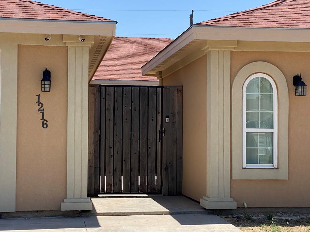 1216 Parker Ave - Photo 1