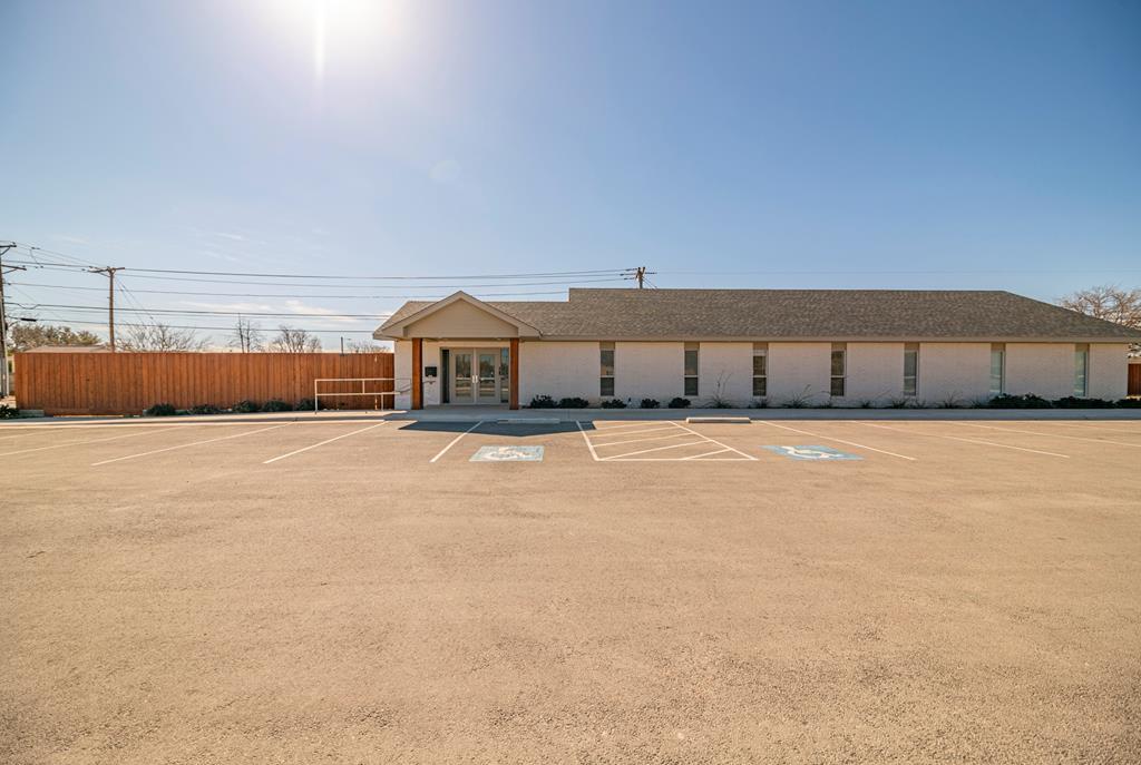 4001 Illinois Ave - Photo 1