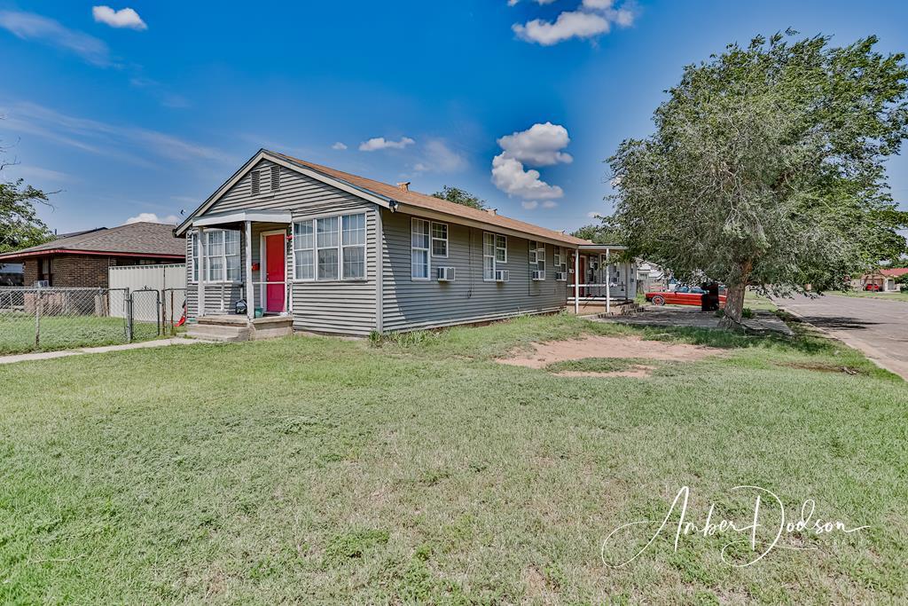 2400 College Ave - Photo 1