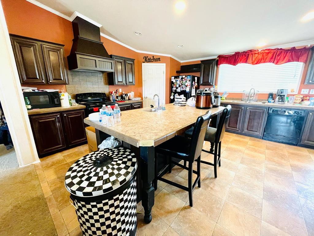 1320 Fairgrounds Rd - Photo 1