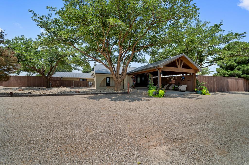 2435 Hwy 137 - Photo 1