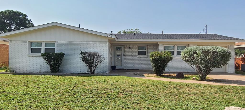 202 Shandon Ave - Photo 1