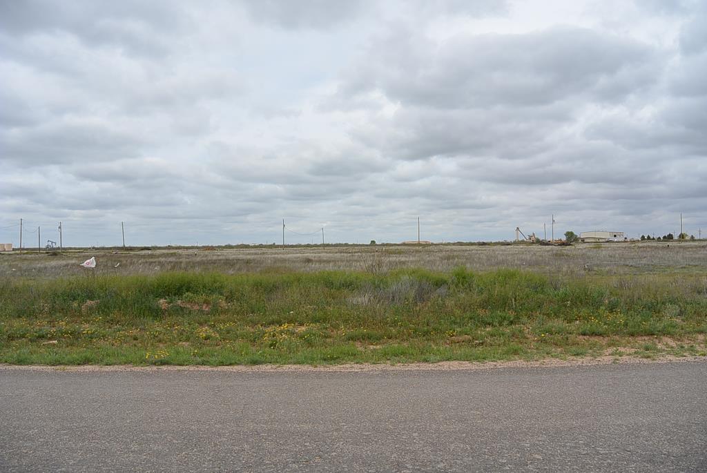 2045 C 2300 - Photo 1