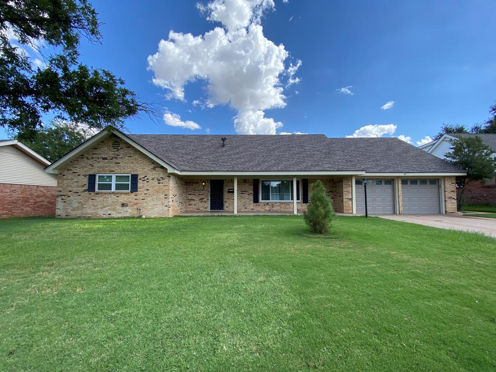 2803 Dengar Ave - Photo 1