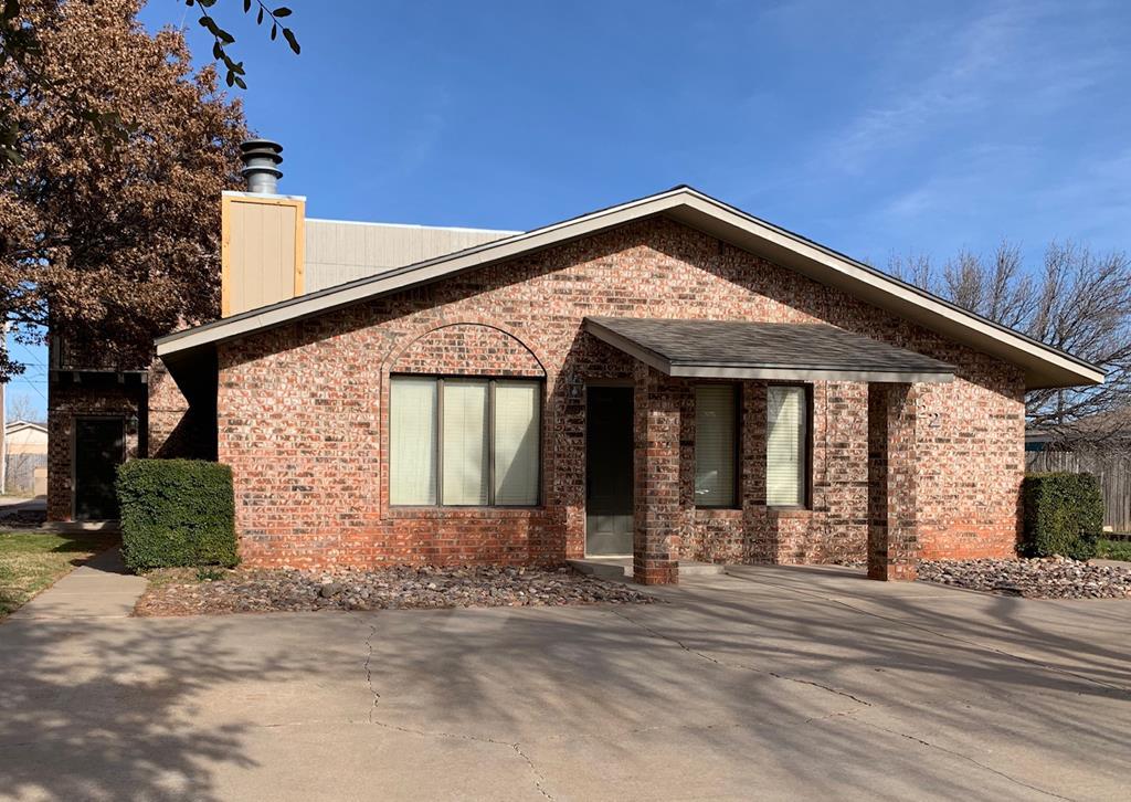 422 Pecan Ave - Photo 1