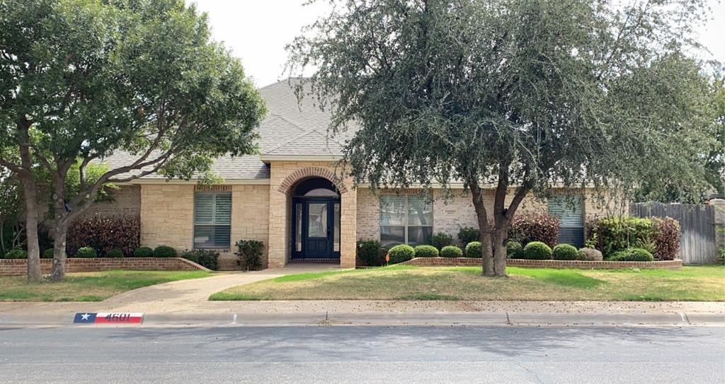 4601 Woodhollow Dr - Photo 1