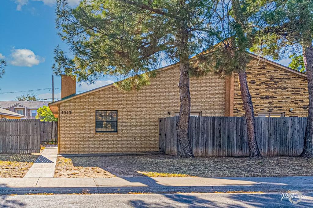 4513 Fairgate Dr - Photo 1