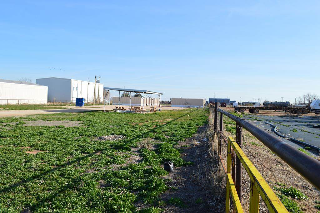 7909 County Rd 116 - Photo 1