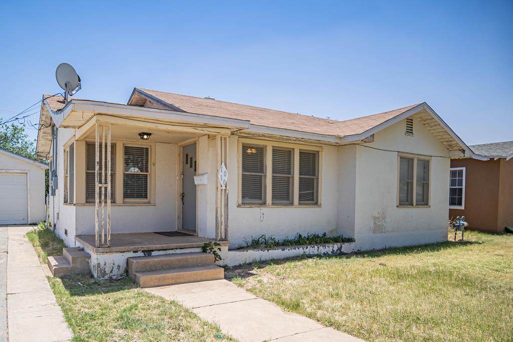 1010 Bluebonnet - Photo 1