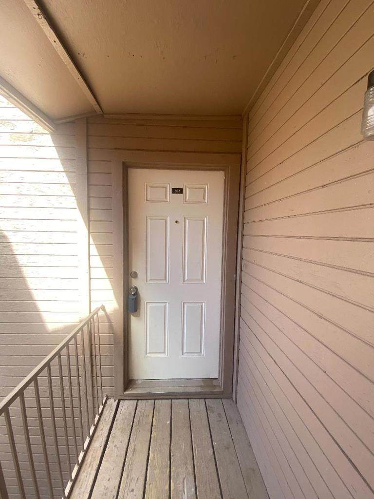 4700 Boulder Ave - Photo 1
