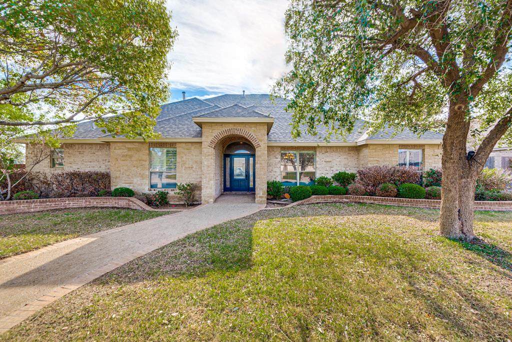 4601 Woodhollow Dr - Photo 1