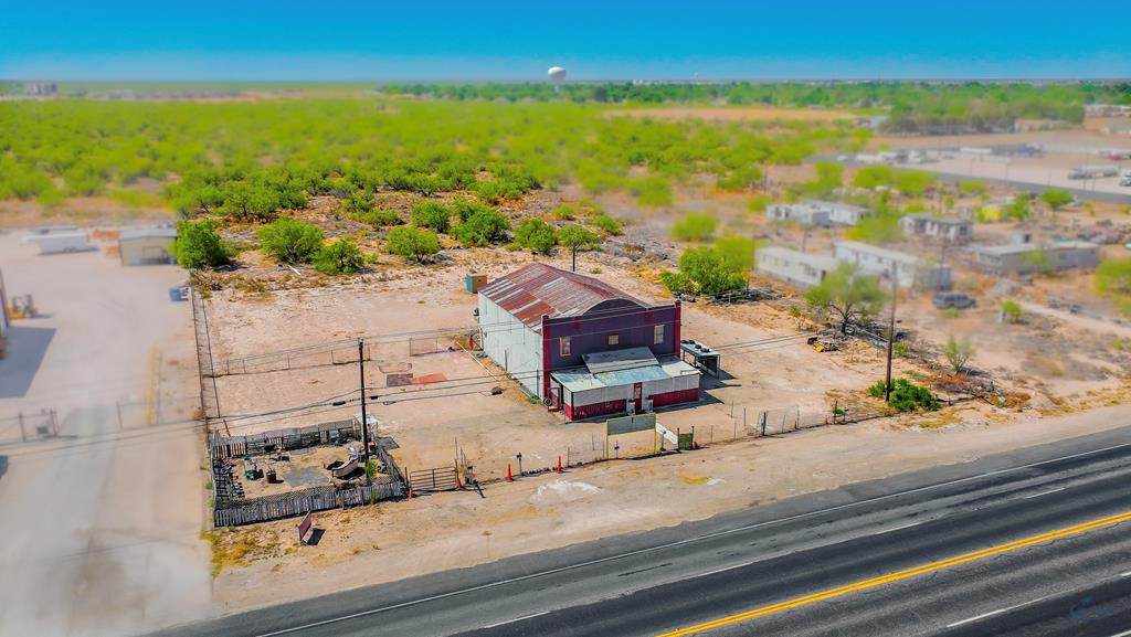 1700 Sealy Ave - Photo 1
