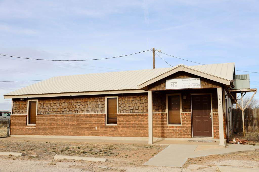 1613 Hwy 350 - Photo 1