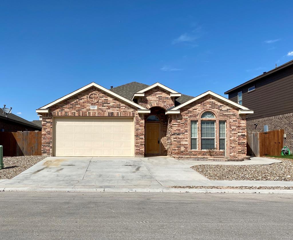618 Victory Parkway - Photo 1