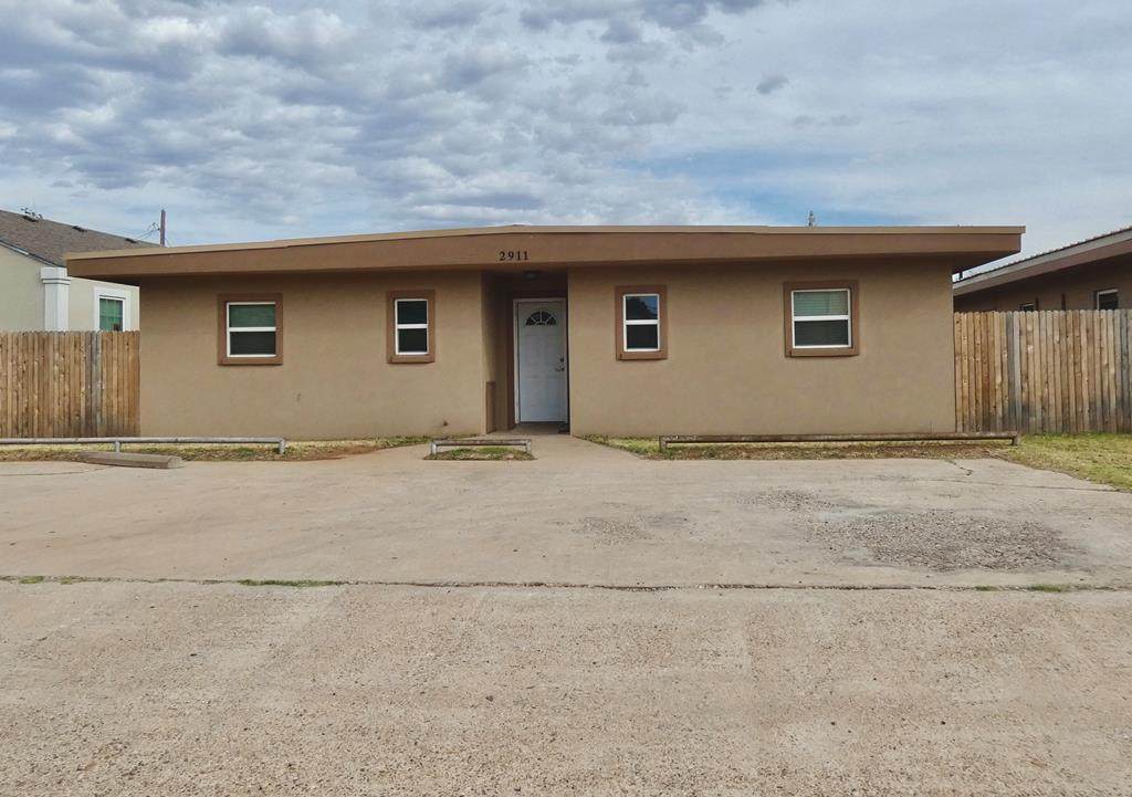 2911 Louisiana Ave - Photo 1