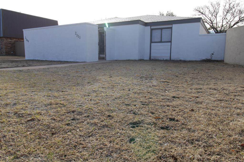 2311 Siesta Lane - Photo 1