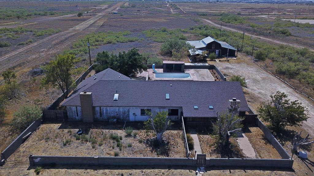 1601 County Rd 1110 - Photo 1