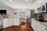 24 Paladian Way - Photo 10