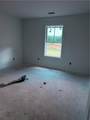 1097 30th St - Photo 4