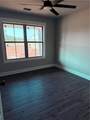 1099 30th St - Photo 4