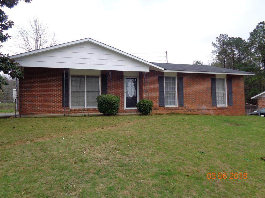 1404 Lockhart Circle - Photo 1
