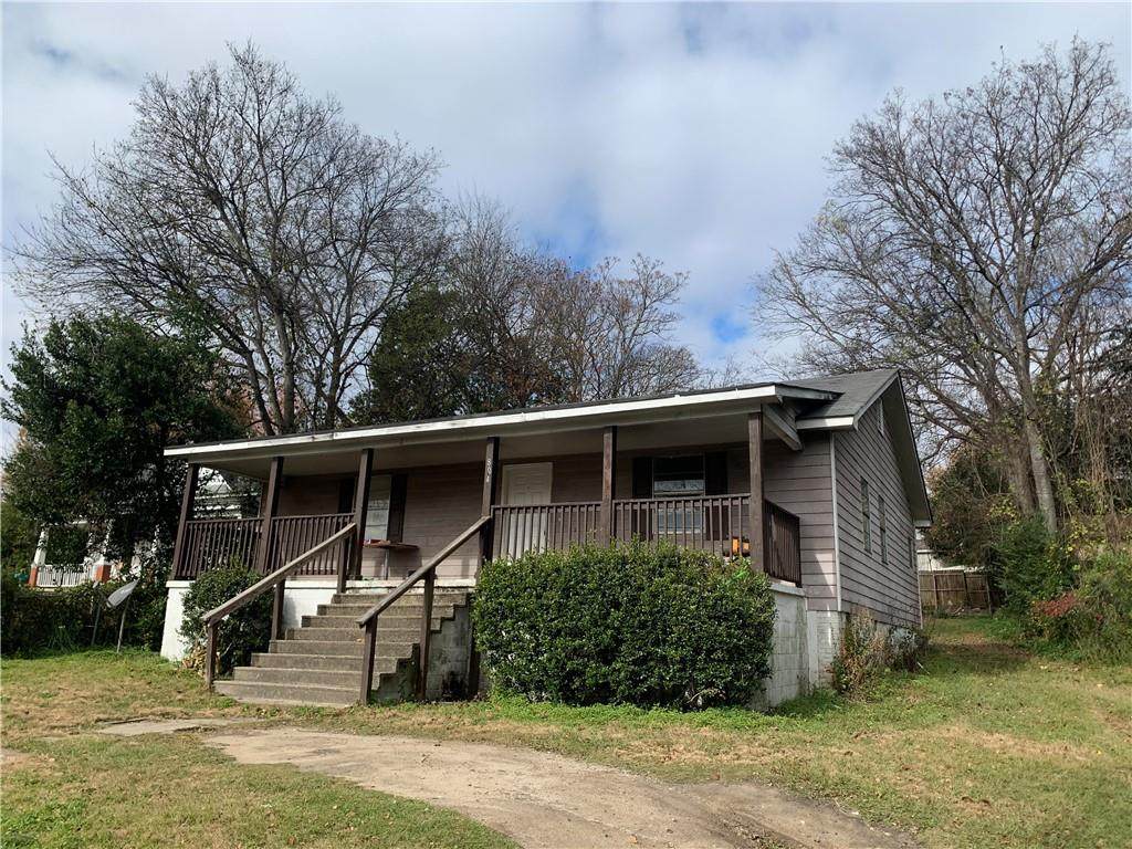 804 16th Street - Photo 1