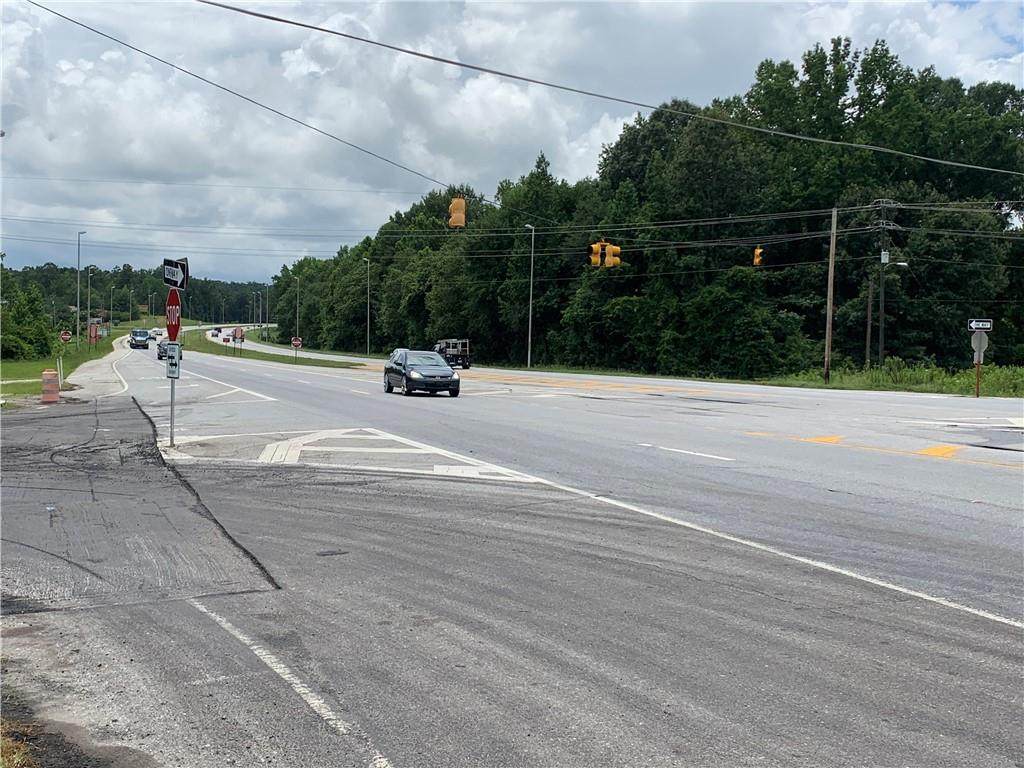 421 Highway 431 - Photo 1