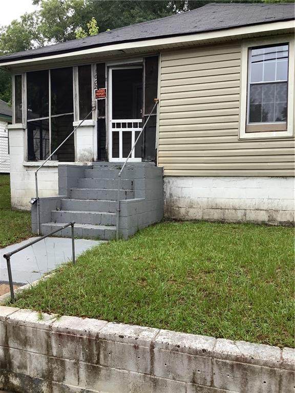 1002 16th Avenue - Photo 1