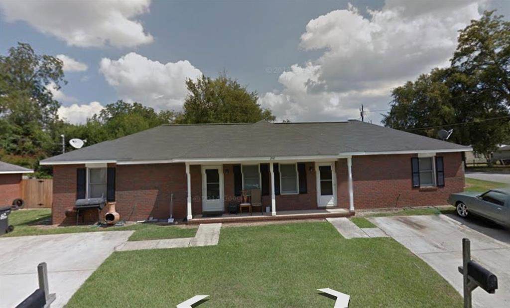 2102 2nd Avenue - Photo 1