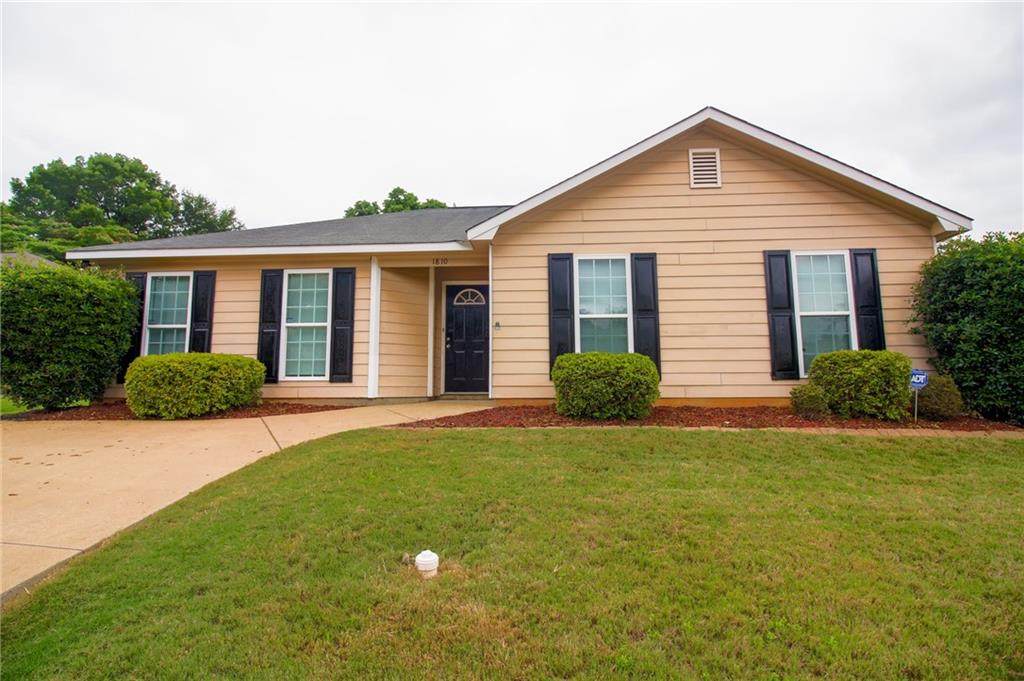 1810 Lonesome Pine Court - Photo 1