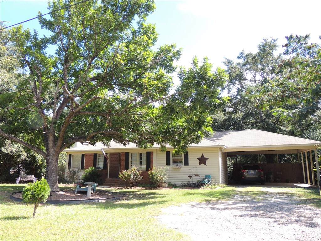 15 Westside Drive - Photo 1