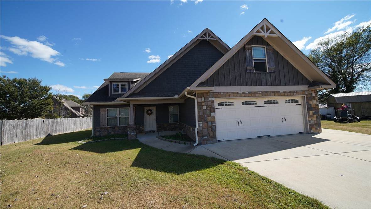 15 Greyhawk Court - Photo 1