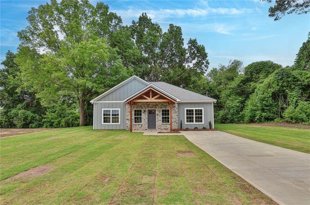10 Thompson Lane - Photo 1