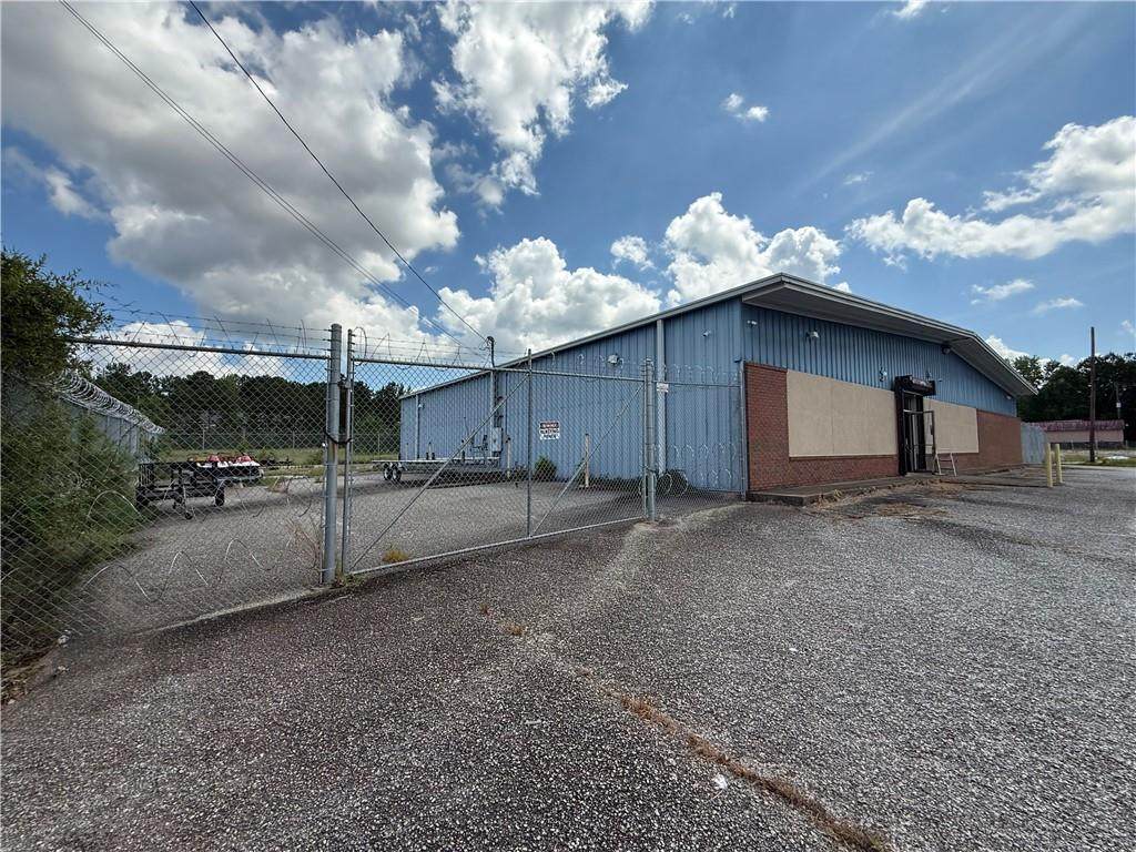 1041 Hwy 280/431 Bypass - Photo 1