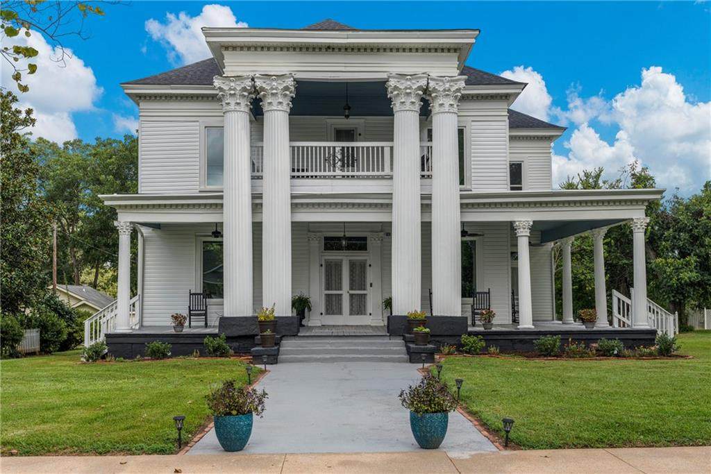 213 Broad Street - Photo 1