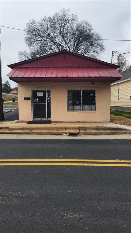 1803 4th Avenue - Photo 1