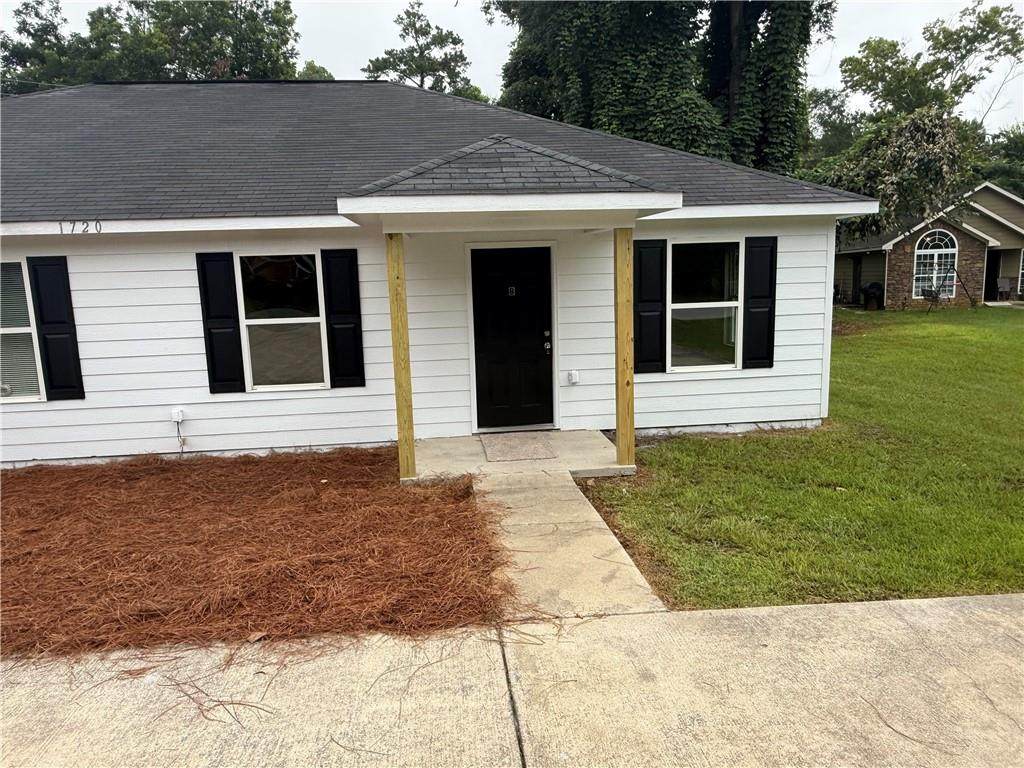 1720 18th Court - Photo 1