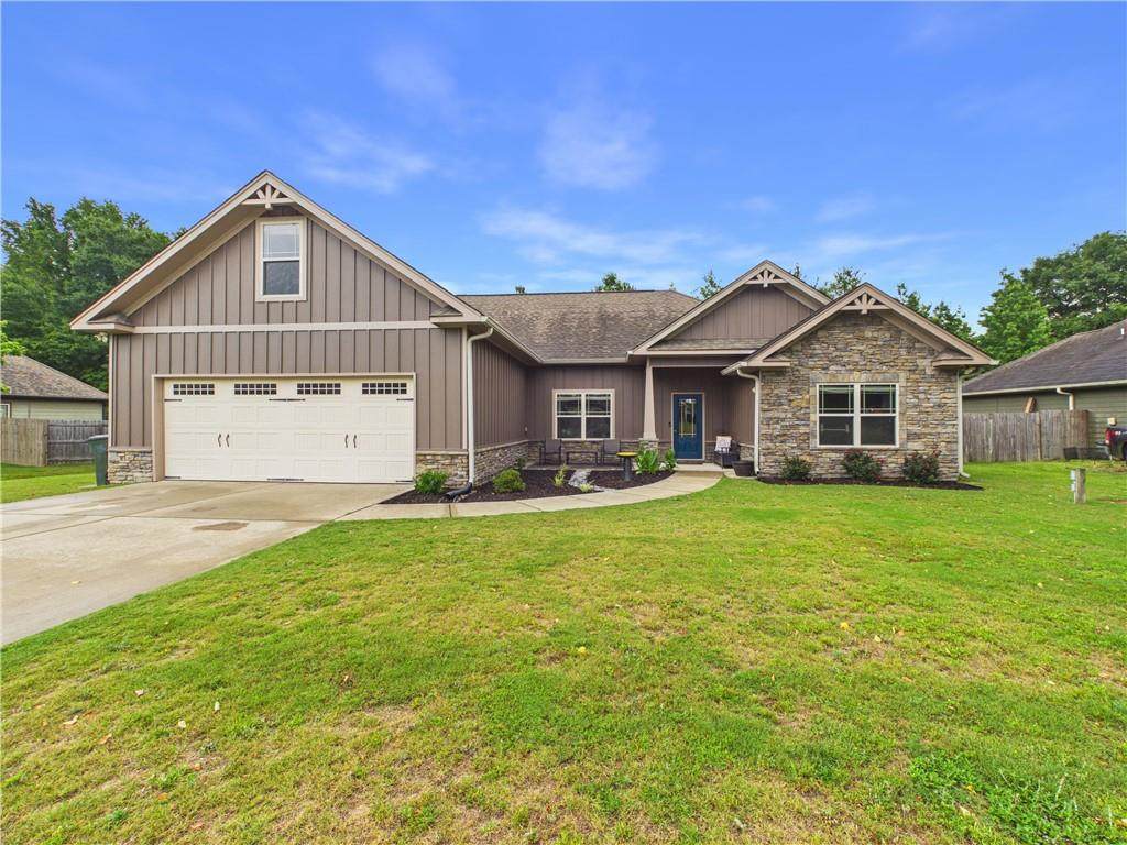 38 Winter Hawk Drive - Photo 1